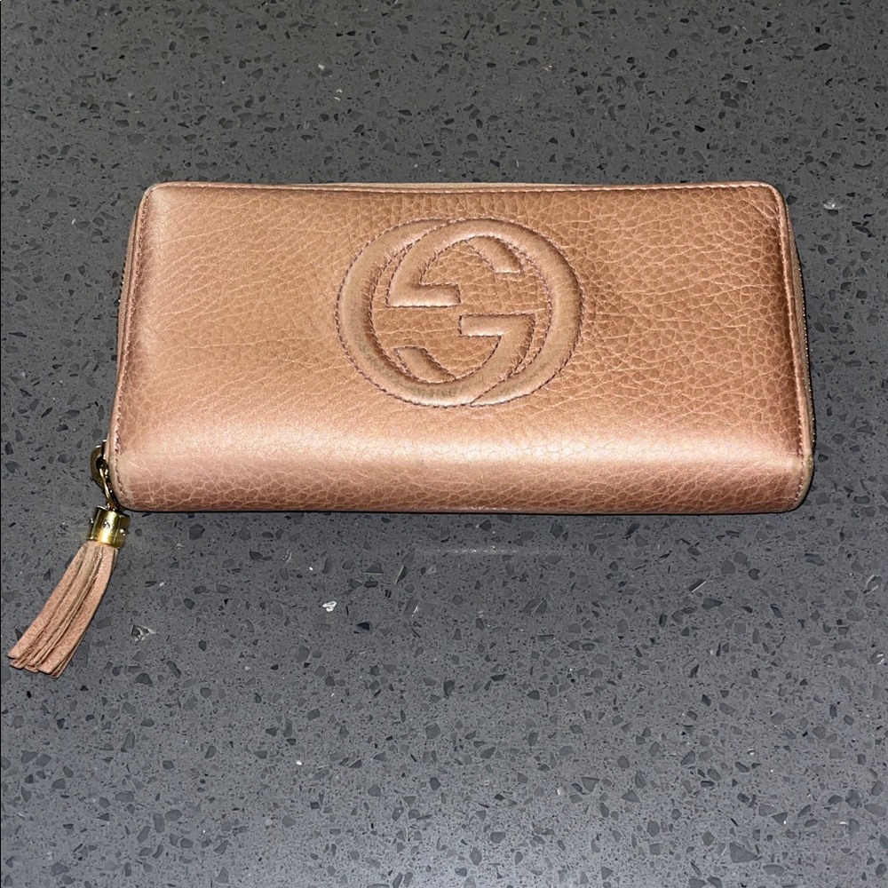 Gucci Rose Gold Leather Zip Wallet with Tassel